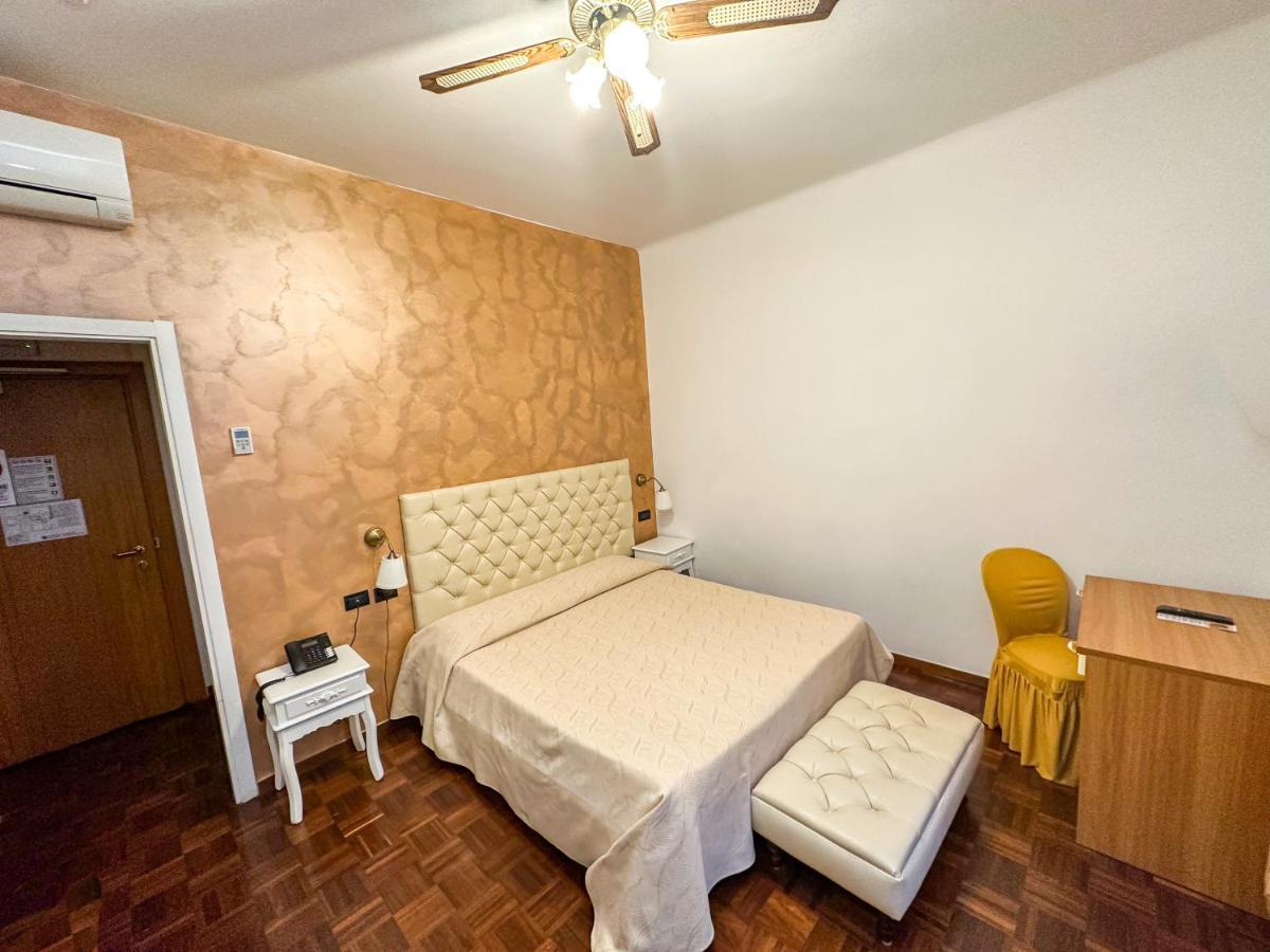 Hotel Dell'Orto Chiavari Eksteriør billede